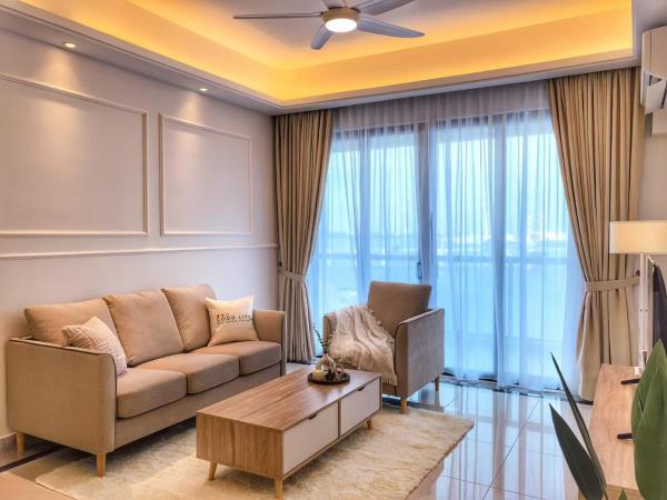 TheBess Hotel Tokyo is located adjacent to Singapore and offers a sea viewIt is a family business smart room with the sea view of Princess Bay富力公主湾, Rezervați  Johor Bahru Johor