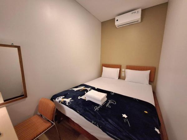 Senayan Stay, Rezervați Hotel Cilandak Jakarta, lângă Bundaran Senayan