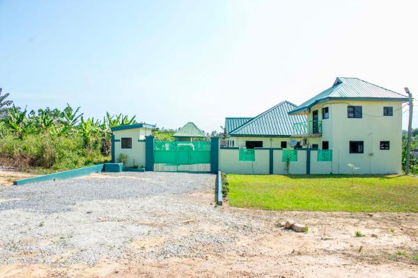 Luxurious Akwaaba Villa, Rezervați  Kwesimintim Western region