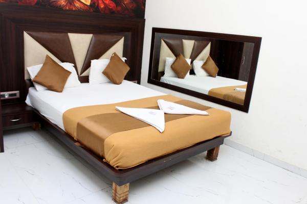 Hotel Aayan Lodging & Boarding, Rezervați  Kirnāpur Madhya Pradesh