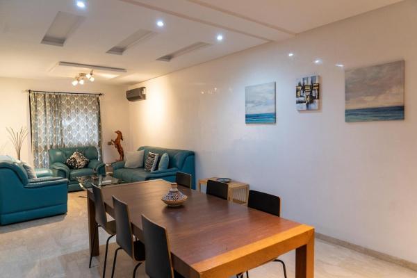 Two Bedroom Luxury Appt with air conditioning parking and pool, Rezervați  Hoteluri în Marrakech-Tensift-Haouz cu piscină, Piscină