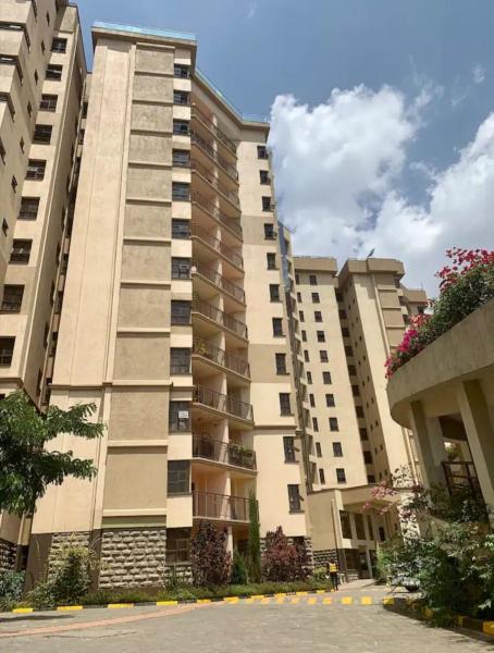 Westpointe 2 bedroom master ensuite comfy home, Rezervați  Hoteluri în Nairobi cu piscină, lângă Japanese Embassy, Piscină
