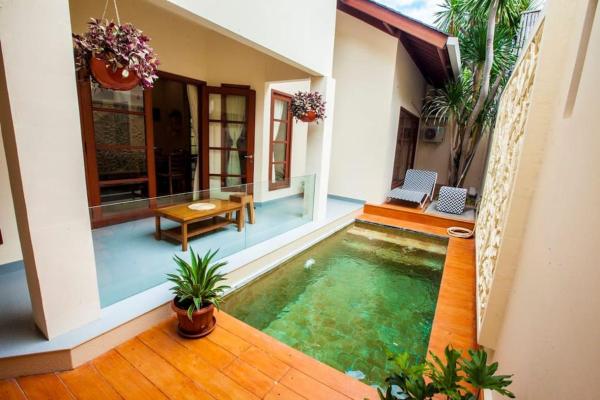 Vibrant Getaway in Seminyak: Villa Buyaya, Rezervați  Hoteluri în Bali cu parcare, Parcare