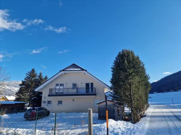 quiet and central Luxury Villa "Juwel " with Sauna in a beautiful valley, Rezervați  Sankt Michael im Lungau 