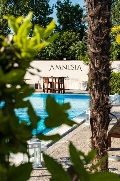 AMNESIA VILLAS, Rezervați  Borghetto Marche