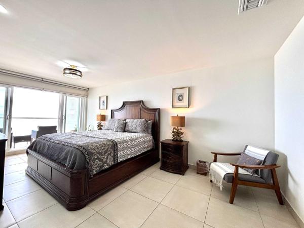 Jr Penthouse 5BR-5BA Villa with Pool, Rezervați  Hoteluri în Popotla cu piscină, Piscină