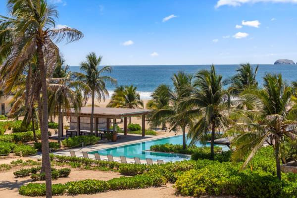 Marea Beachfront Villas, Rezervați  Coacoyul Guerrero