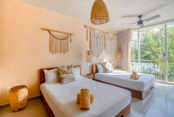 Tulum Center family double suite four guest with free parking pool AC kitchenette near Beach, Rezervați  Tulum Quintana Roo