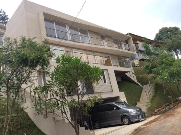 Villa Bloom Bandung, Rezervați  Ciburial West Java