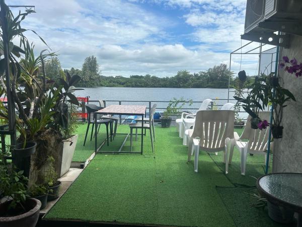 Riverside Hostel Phuket, Rezervați Hostel Phuket Phuket Province, aproape de Sapan Hin Park