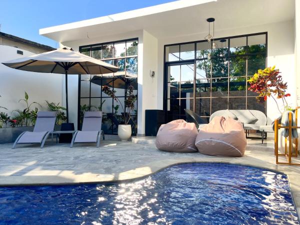 Tres Villas Kuta, Rezervați  Hoteluri în Lombok cu piscină, Piscină