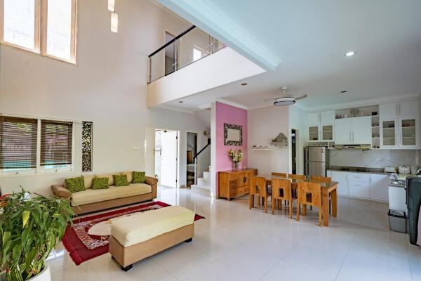 Casa Raya 4BR Villa in Kuta, Rezervați  Hoteluri în Bali cu parcare, Parcare