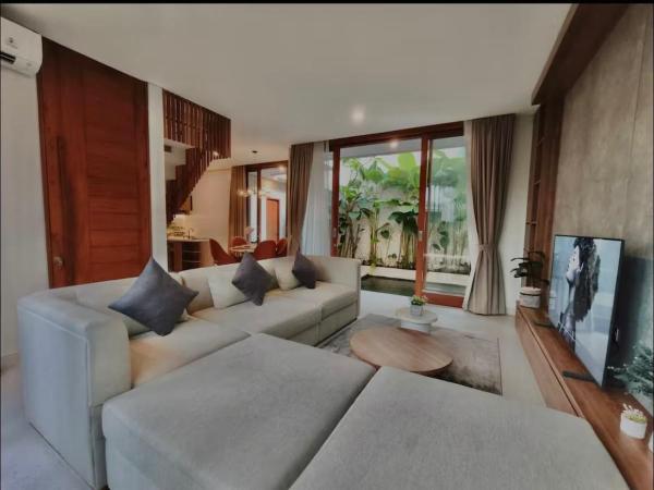 Villa Mirana, Rezervați  Hoteluri în Bali cu parcare, Parcare