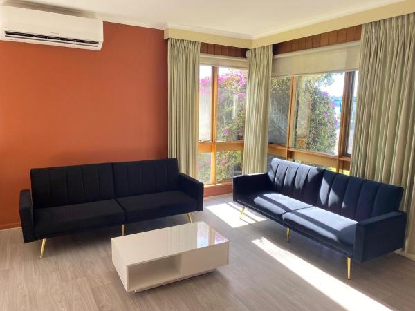 Lakeside 2-Bedroom Villa, Rezervați  Hoteluri în Victoria cu piscină, Piscină
