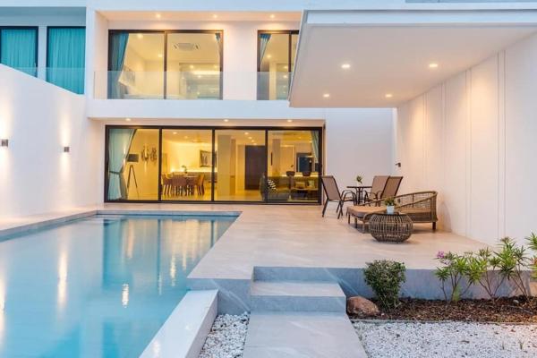 Khotkool Villa 993 I Beachfront Cha-am VVH46 2, Rezervați  Hoteluri în Petchaburi cu piscină, Piscină