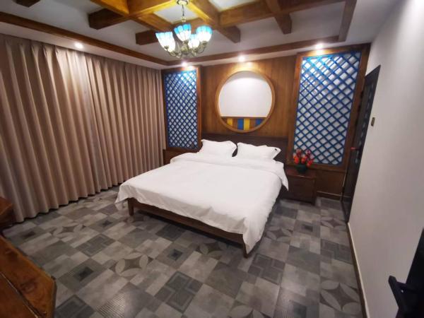 Yueshan Inn, Rezervați  Hoteluri în Hunan cu parcare, Parcare