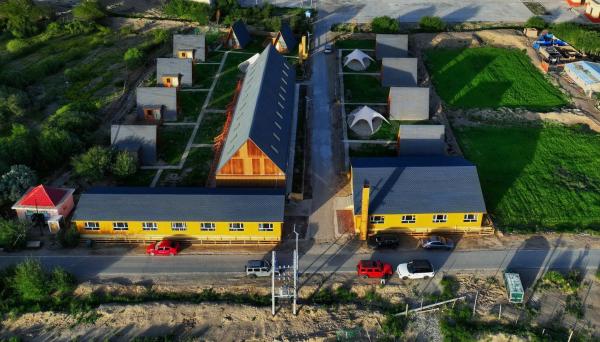 Fengchui Banxia Manor Wild Luxury Camp, Rezervați  Hoteluri în Xinjiang cu parcare, Parcare