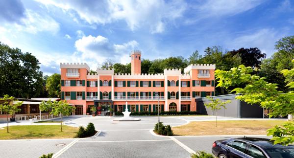 Kim Schlosshotel im Park, Rezervați  Altfranken Dresda
