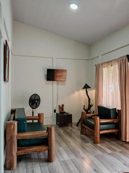 Villa Tucano, Rezervați  Hoteluri în Alajuela cu parcare, Parcare