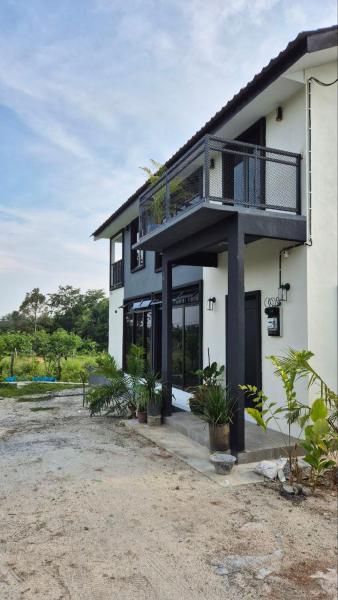 Villa Aisya, Rezervați  Kampung Padang Masirat 