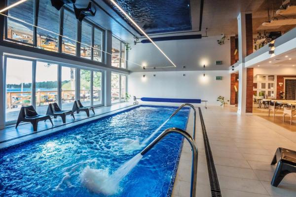 Hotel Tajty, Rezervați Hotel Hoteluri în Warmia-Masuria cu parcare, Parcare