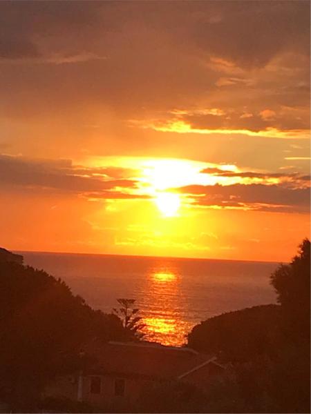 Villa del Tramonto, Rezervați  Santa Caterina Sardinia South