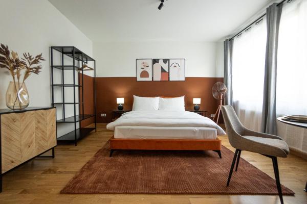 Spacious studio in prime location with queen bed, Rezervați  Viena Austria