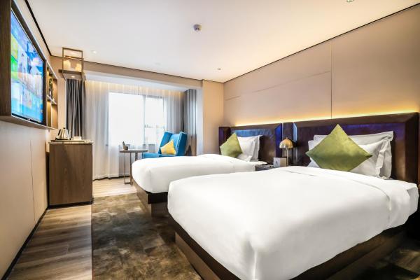 Echarm Plus Hotel, Rezervați  Hoteluri în Guangdong cu parcare, Parcare