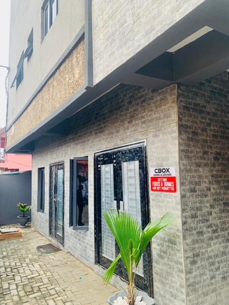Cbox Lodge & Lounge, Rezervați  Mushin Lagos