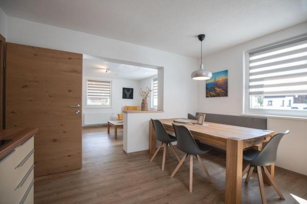 Apart Alp Line, Rezervați  Hoteluri în Tirol cu parcare, Parcare