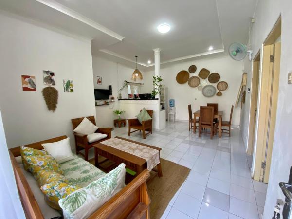 House for Rent Balangan II - Bali, Rezervați  Hoteluri în Bali cu parcare, Parcare
