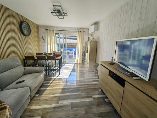 Villa T3 au calme, terrasse sud, clim, parking privatif - FR-1-607-236, Rezervați  Hoteluri în Hérault cu piscină, Piscină