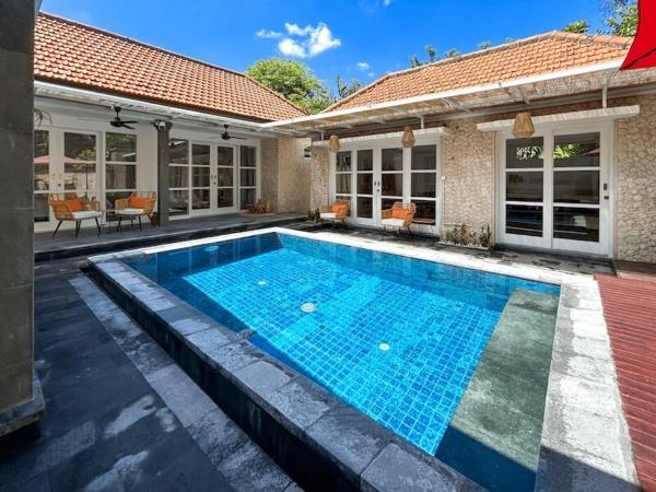 Hosih Terace in Sanur Villa - 3 BR Villa Beachside Sanur, Rezervați  Hoteluri în Bali cu parcare, Parcare