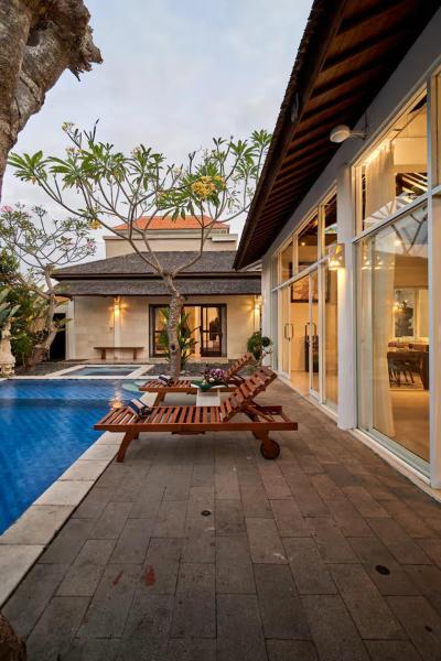 Villa Umasari Keramas 3 Bedrooms, Rezervați  Hoteluri în Bali cu parcare, Parcare