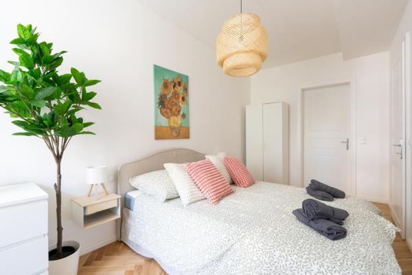 Chic Apartment with Balcony near Center, Rezervați Apartament Viena Austria