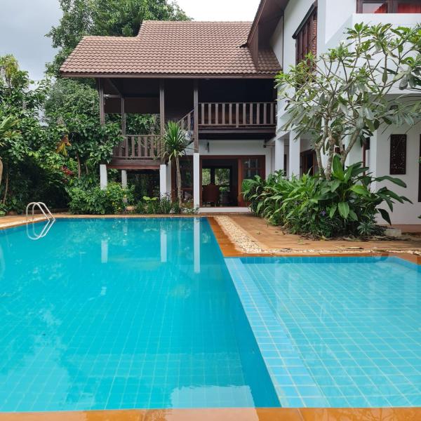 Clear Water Pool Villa, Rezervați  Hoteluri în North-Eastern Thailand cu piscină, Piscină