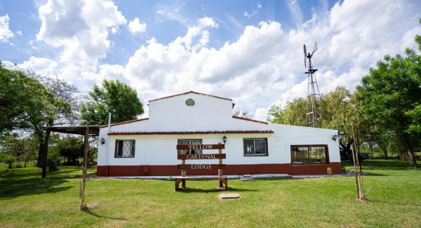 Yellow Cardinal Lodge, Rezervați  Hoteluri în Corrientes cu parcare, Parcare