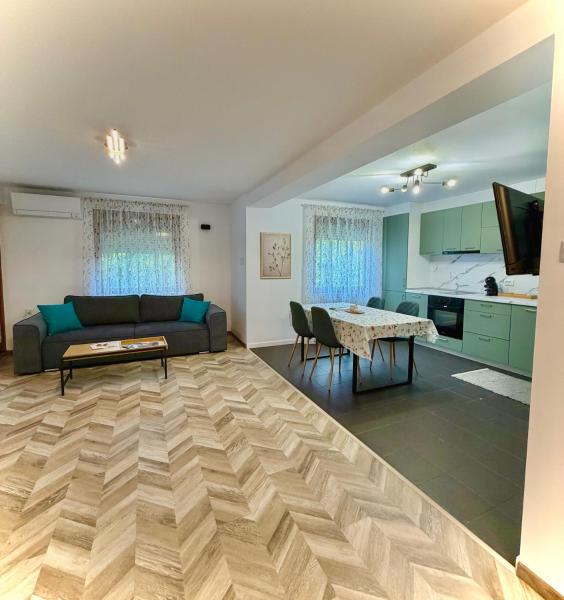 Apartament Draganovi 8B, Rezervați  Hoteluri în Stara Zagora cu parcare, Parcare