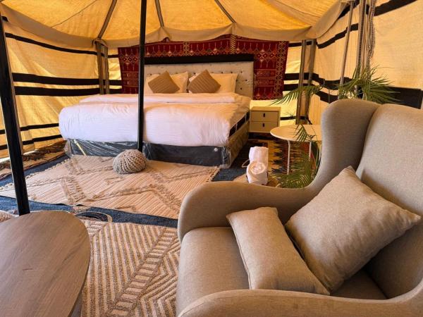 Sand Oasis camp, Rezervați  Hoteluri în Al Sharqiyah cu parcare, Parcare