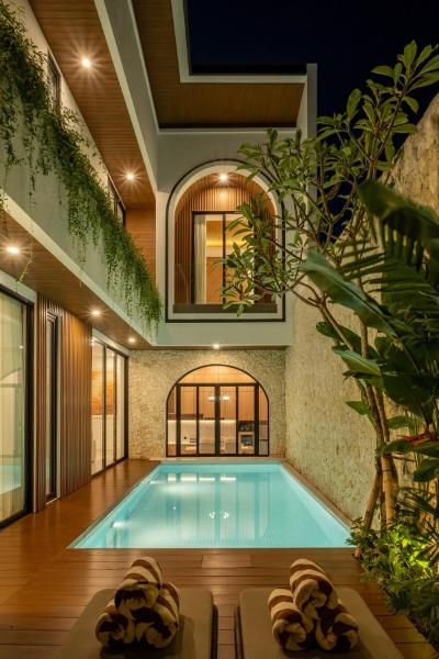 Brand New Modern 3br Luxury Villa at Berawa Canggu - Casa De Avisha, Rezervați Vilă Hoteluri în Tibubeneng cu piscină, Piscină