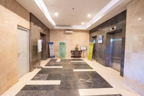 Tamastu Blue Sapphire Apartel Cakung, Rezervați  Hoteluri în Jakarta cu parcare, Parcare