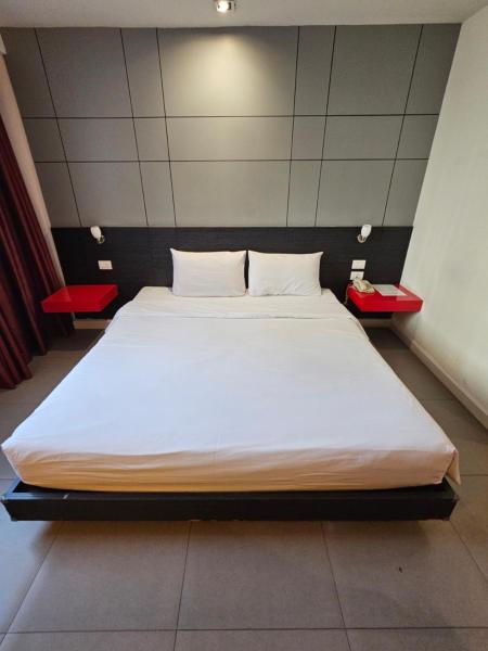 The Park Residence, Rezervați  Hoteluri în Central Thailand cu parcare, Parcare