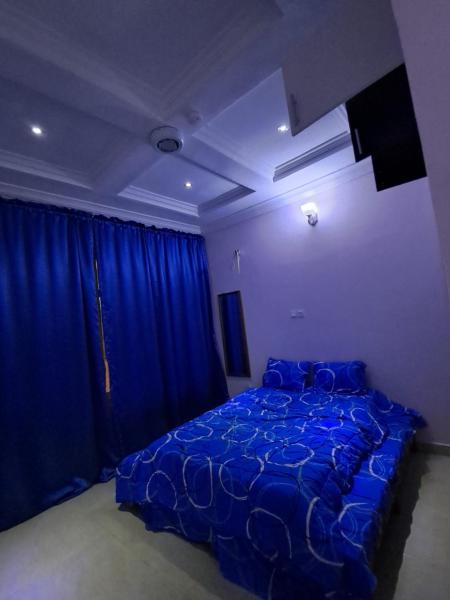 Exquisite Home 2, Rezervați  Lekki Eti-Osa