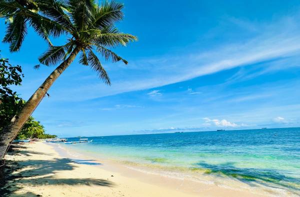 Aulea Siargao, Rezervați  General Luna Siargao Island