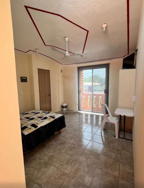 Hostal Color Inn, Rezervați Hotel Santo Domingo Tehuantepec. Oaxaca