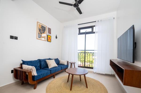 Valletta Homes- Modern 1BR, 5mins walk to Serena Beach, Rezervați  Hoteluri în Coast Region cu piscină, Piscină