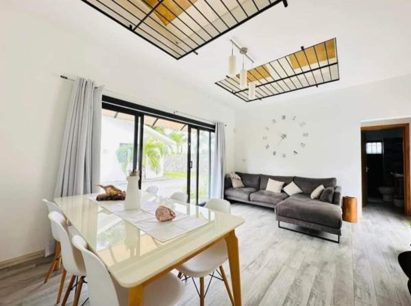 New! 3-Bedroom Private Pool Villa in Grand Baie, Rezervați  Grand Baie Mauritius North Coast