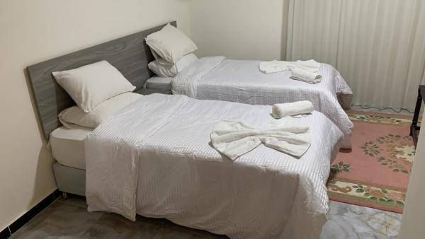 Kinda guest house, Rezervați  Hoteluri în Cairo Governorate cu parcare, Parcare