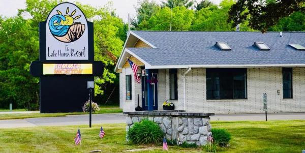 The Lake Huron Resort, Rezervați  Oscoda Michigan