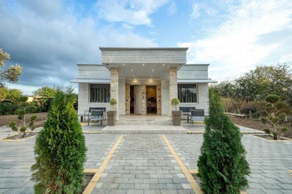 White House, Rezervați Hotel Hoteluri în Thessalia cu parcare, Parcare